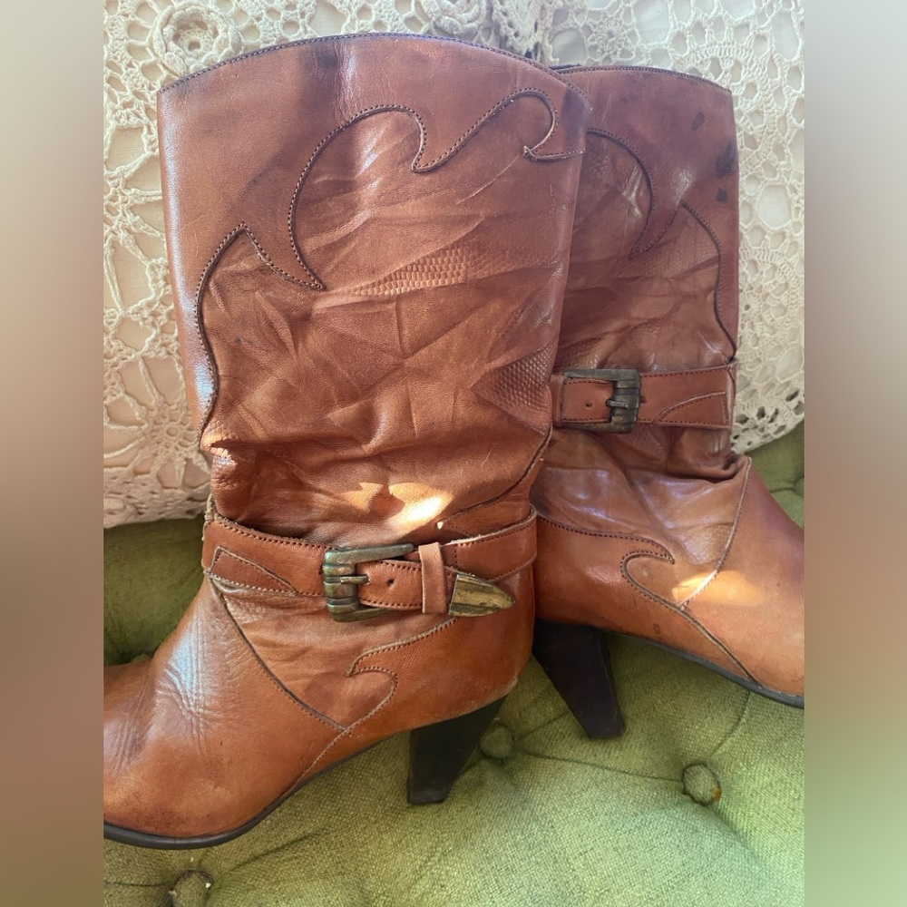 Vintage Tan Leather Ankle Boots - Picture 2 of 6